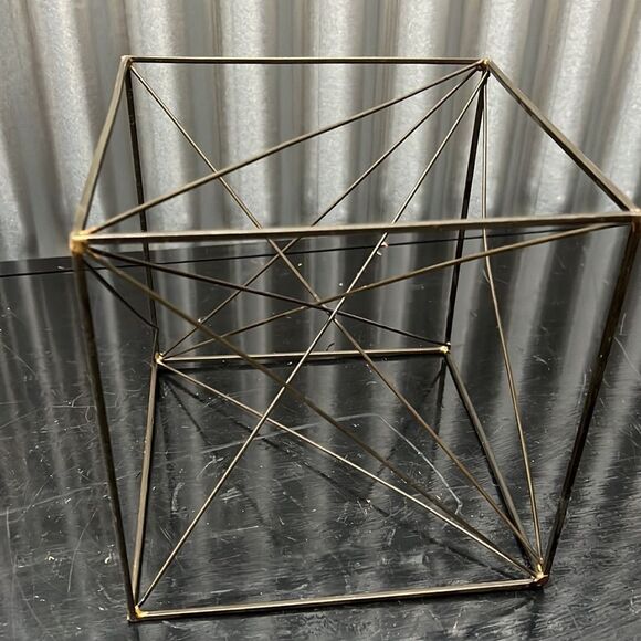 Decor Metal Square  - Picture 2 of 5